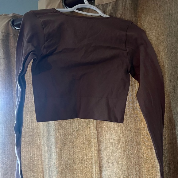 Purple long sleeve garage crop top - Picture 2 of 2